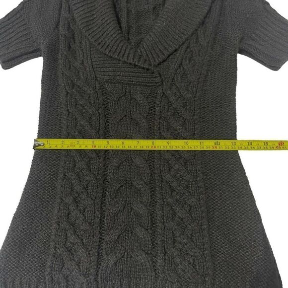 BCBG MAXAZRIA Women’s Black Short Sleeved Sweater Size Small - Picture 9 of 12